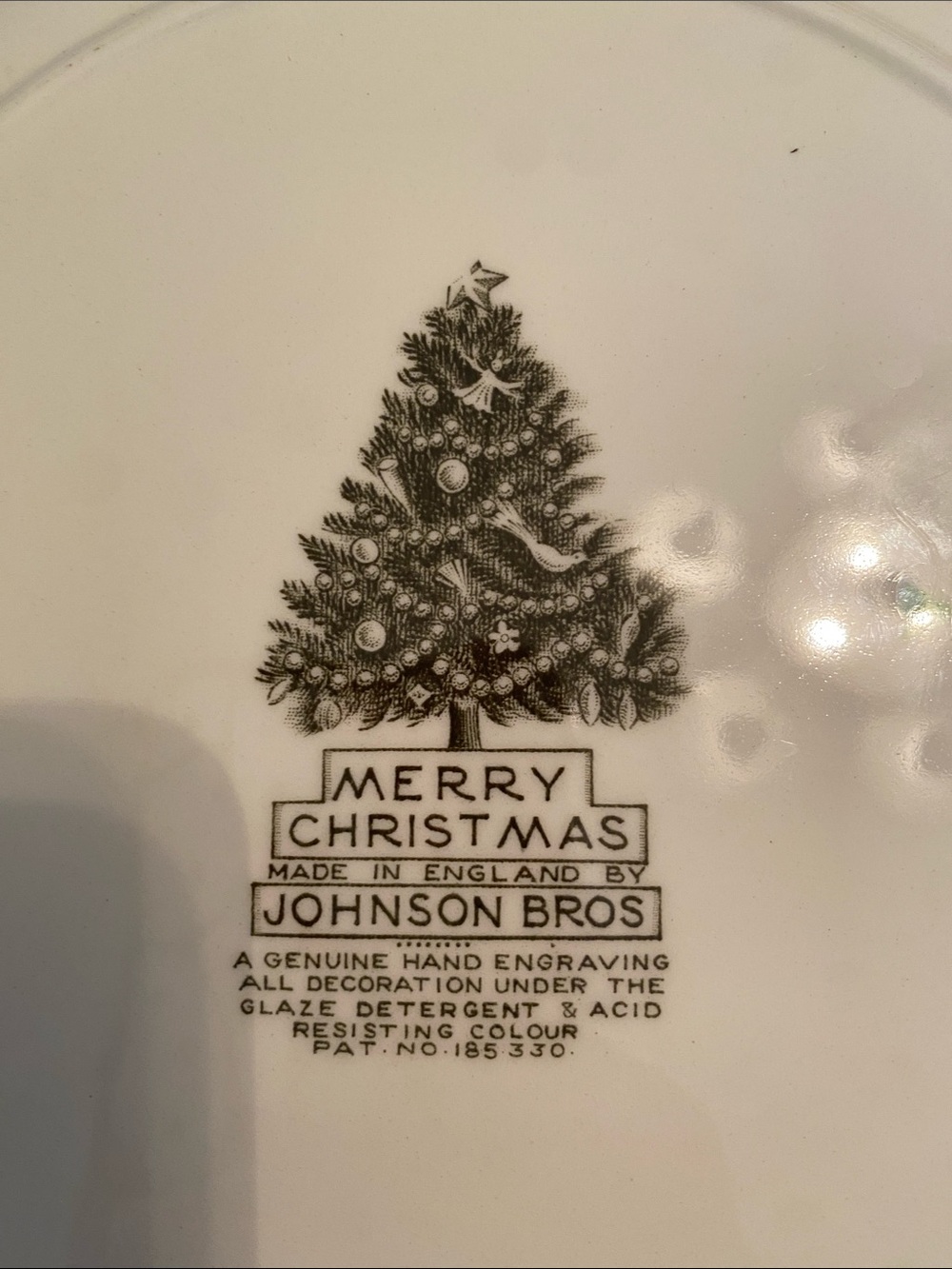Johnson Bros 'Merry Christmas' Festive Tree Backstamp Plate - Picture 2 of 3